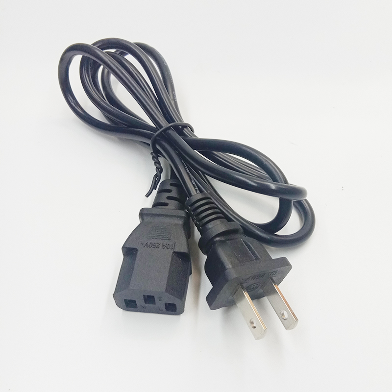 US USA to IEC 320 C13 2-Prong  - Outdoor Power Extension Cord recension och pris